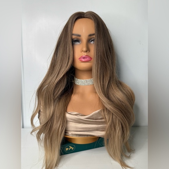 24 in Balayage Ashy Brown & Light Blonde Wavy Long hair  Wig - Picture 1 of 10